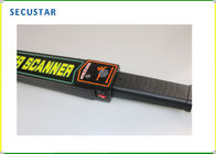 Calibratura auto- dell'anti metal detector tenuto in mano di slittamento con il caricabatteria e la cinghia fornitore